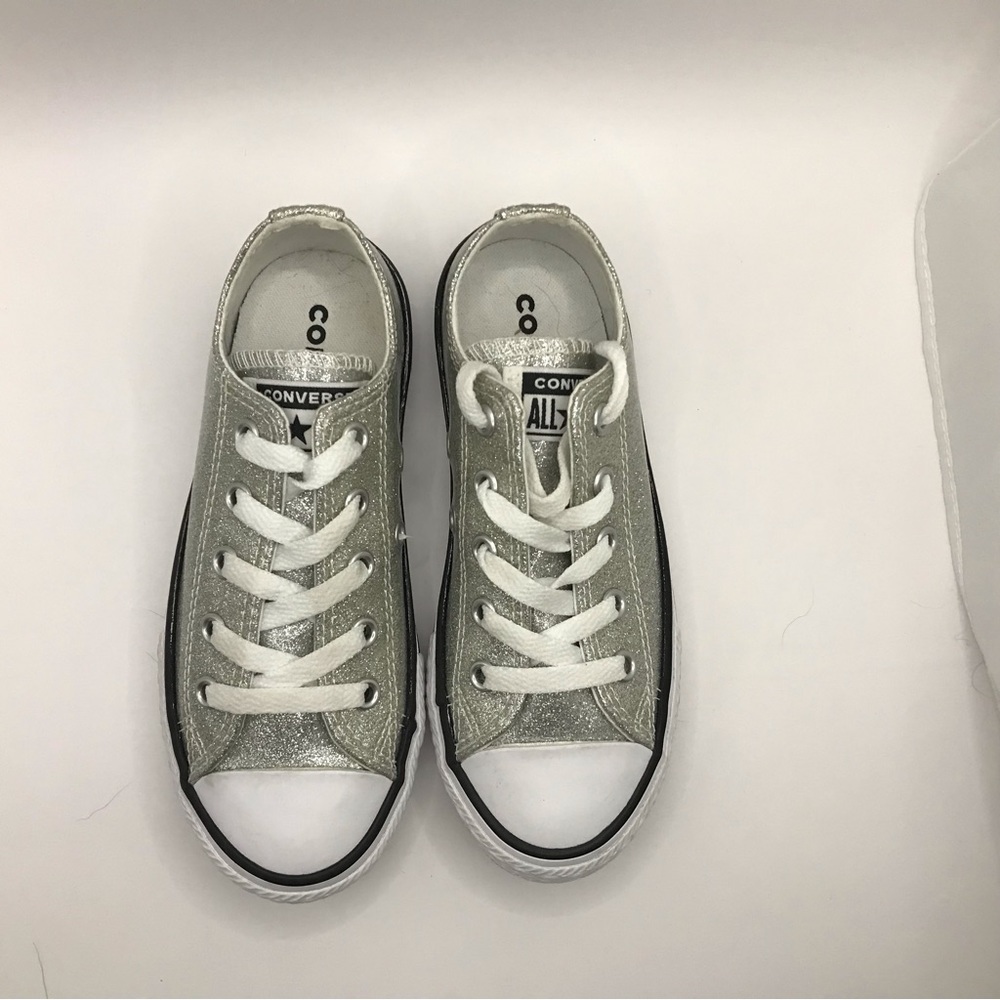 Girls converse all stars, size 12, silver glitter‎ Gently nwot